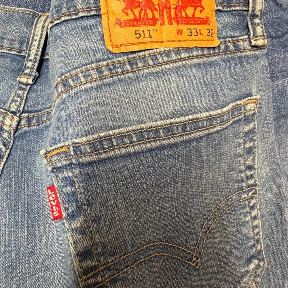 Levis Mens 511 Slim Fit Jeans 33x31 Blue Medium Wash Denim Casual Classic